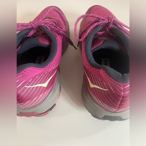 HOKA ONE ONE Women’s Size 8 Trail Running Shoes Pink  Lightweight Cushioned - Picture 8 of 10